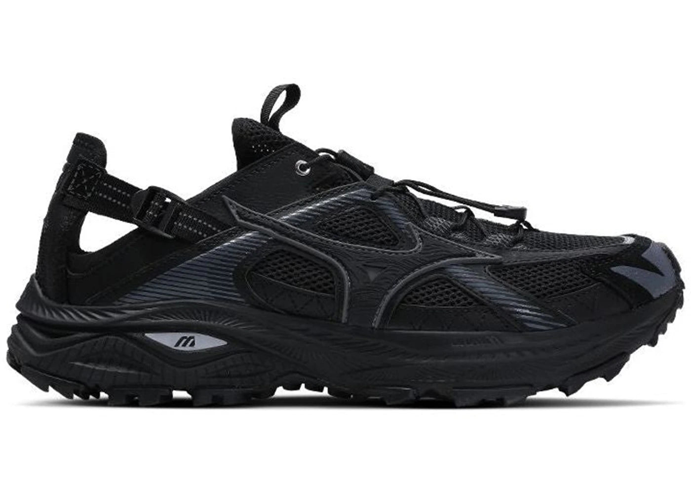 Mizuno Racer Trail SE Triple Black sneakers - authentic Mizuno shoes