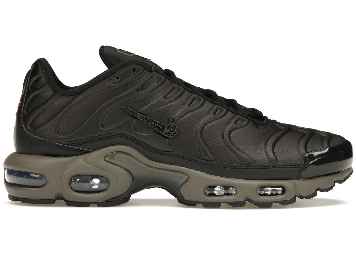 Nike Air Max Plus Premium Paris