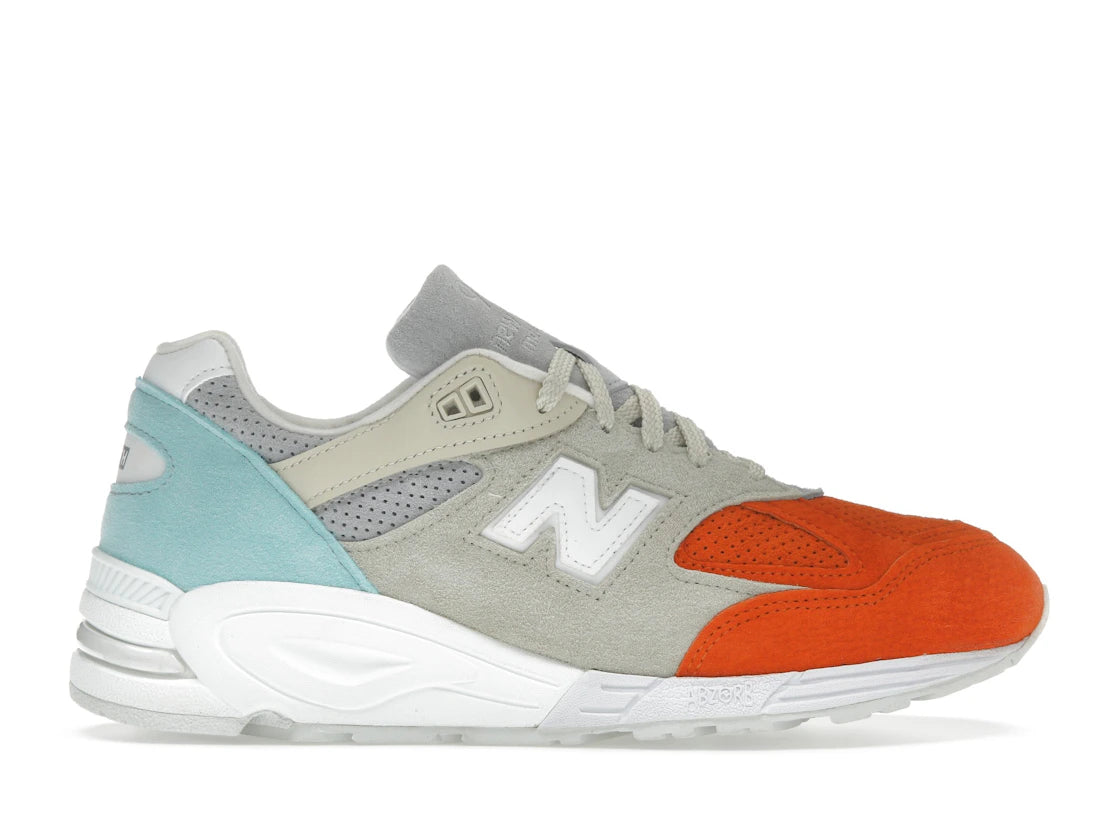New Balance 990v2 Kith Cyclades (with Socks)
