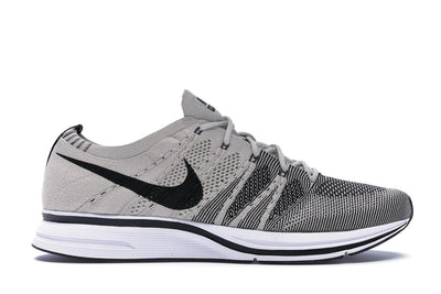 Nike Flyknit Trainer Pale Grey