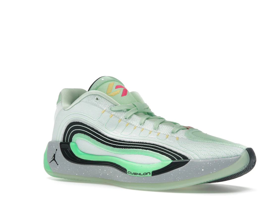 Jordan Luka 4 Weltraumnavigator