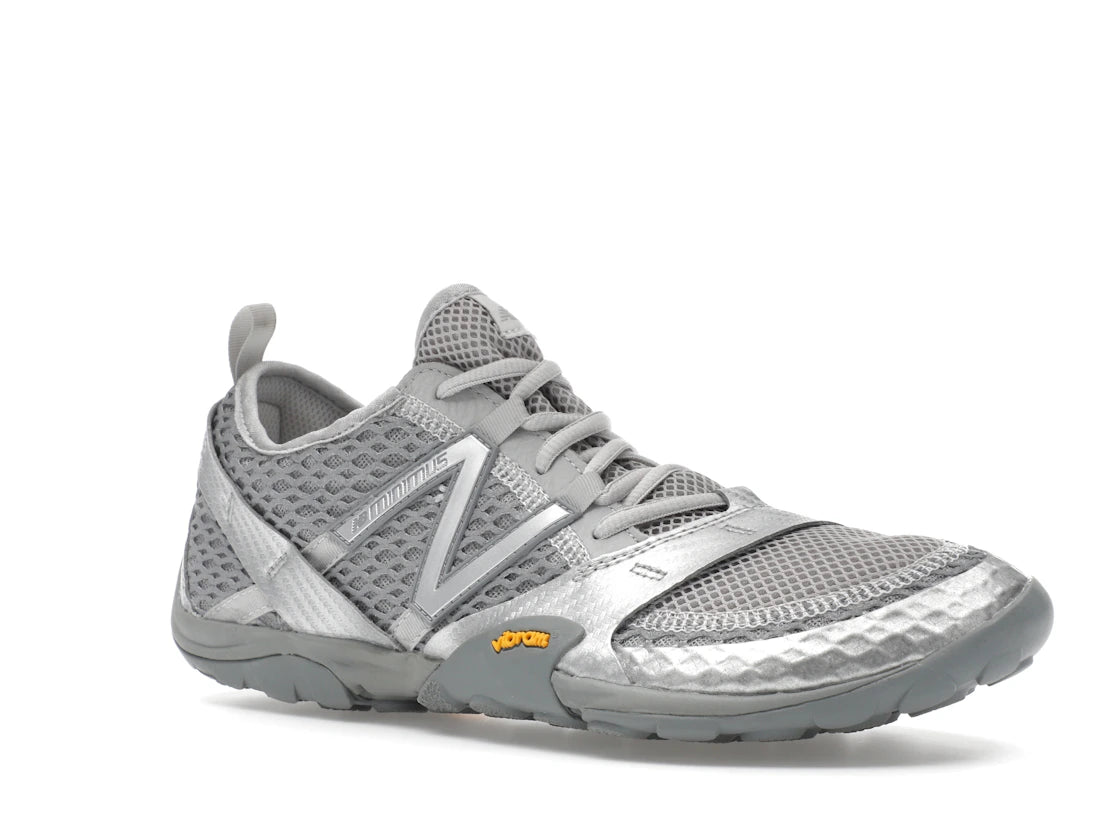 New Balance MT10 Silber Metallic