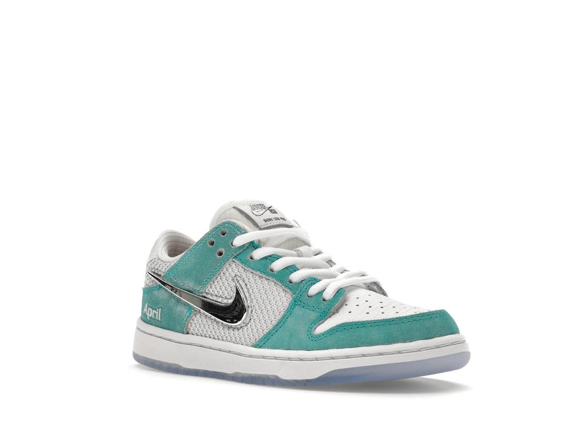 Nike SB Dunk Low April Skateboards (PS)