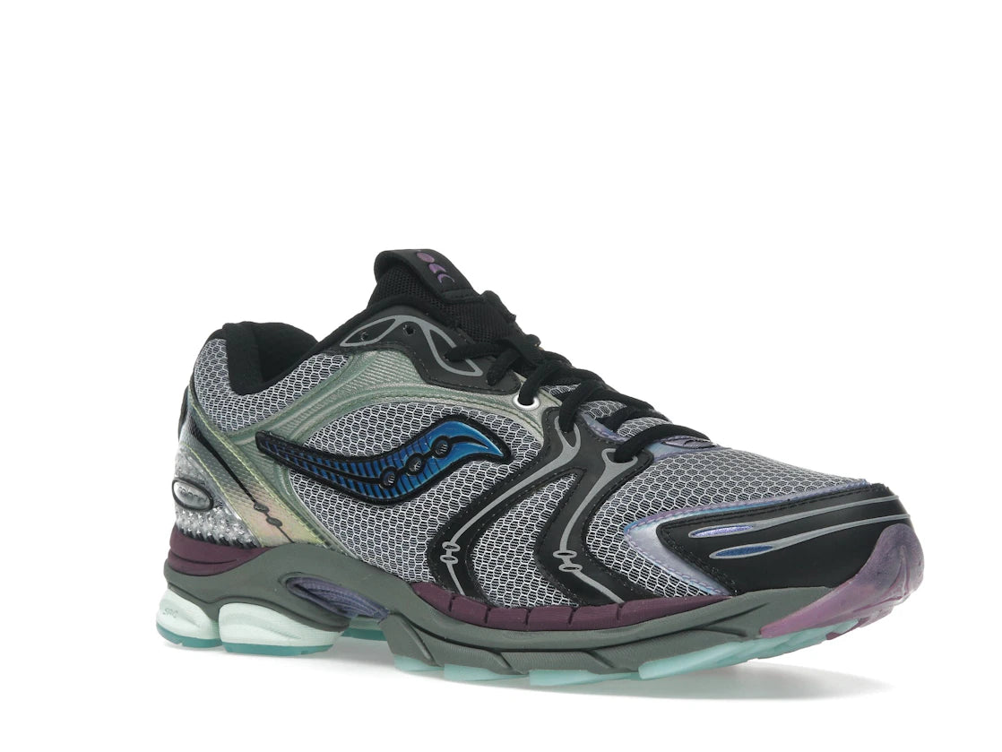 Saucony ProGrid Triumph 4 Winter Solstice Holographic