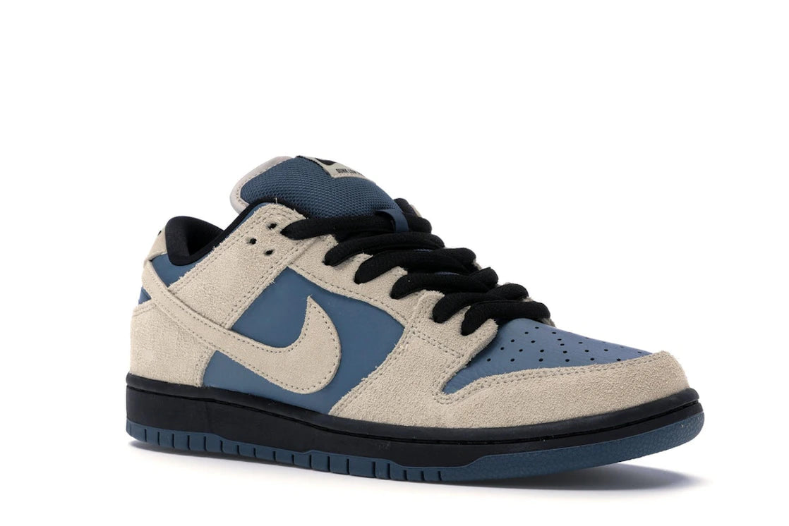 Nike SB Dunk Low Light Cream Thunderstorm