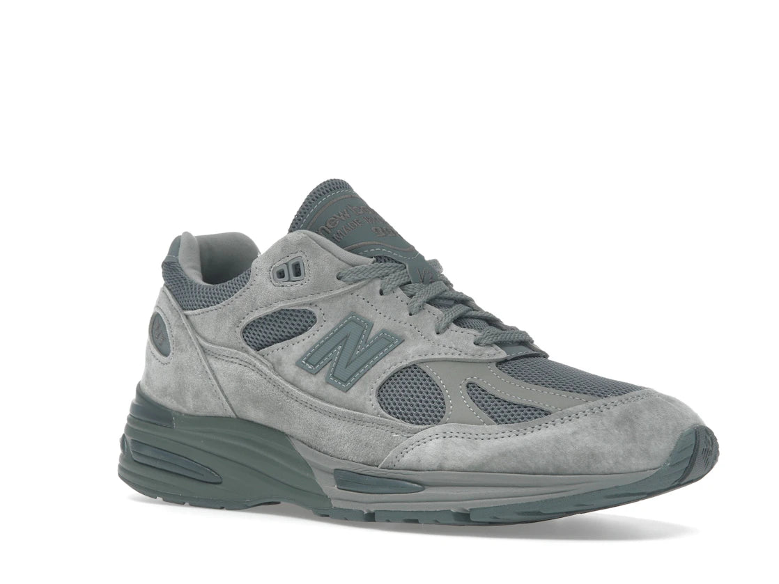 New Balance 991v2 MiUK thisisneverthat Grau