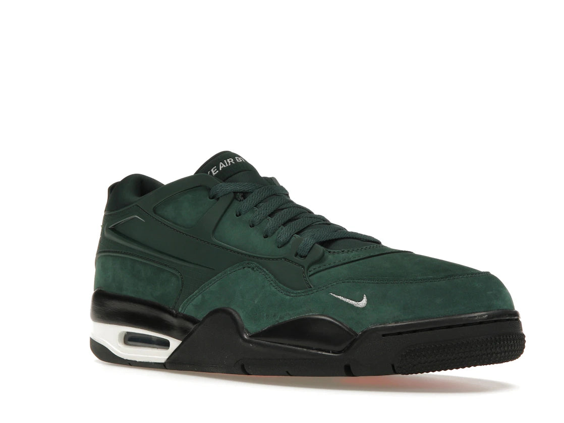 Jordan 4 RM SP Nigel Sylvester Omas Einfahrt