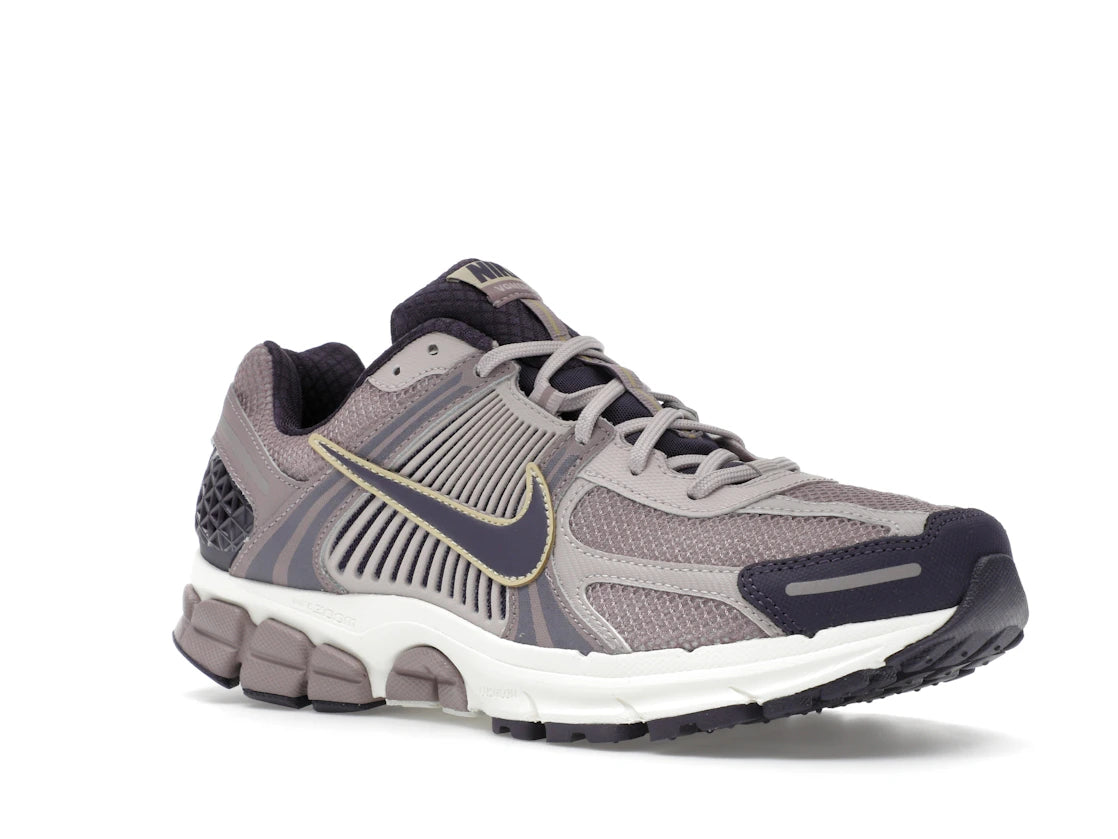 Nike Zoom Vomero 5 Platinviolett