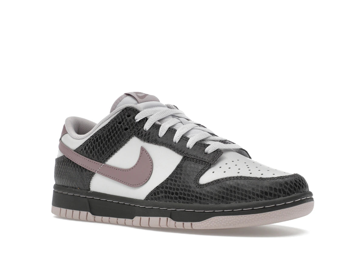 Nike Dunk Low SE Medium Ash Violet Snakeskin