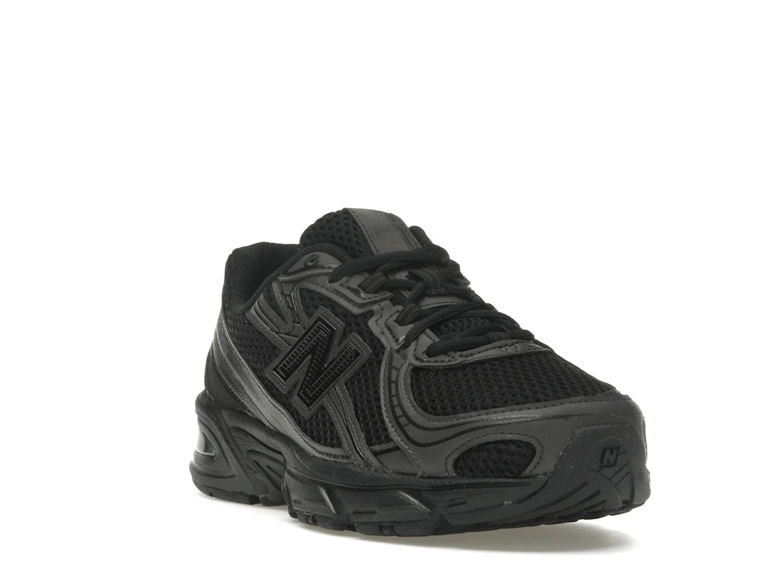 New Balance 740 Triple Black