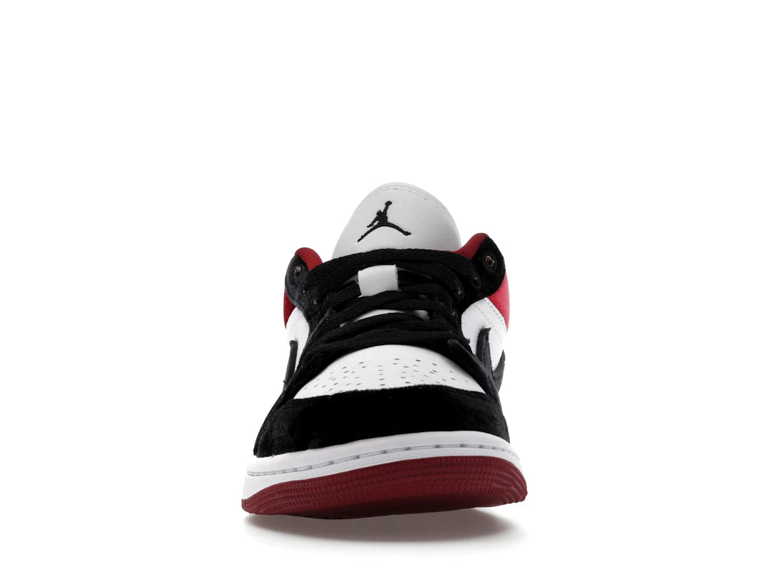 Jordan 1 Low SE Velvet Black Toe (Damen)