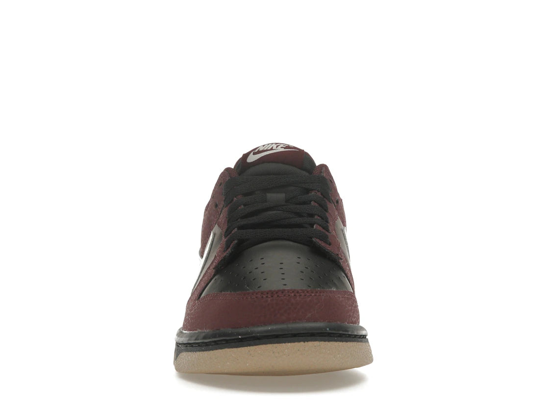 Nike Dunk Low Next Nature Burgundy Crush Black (Damen)