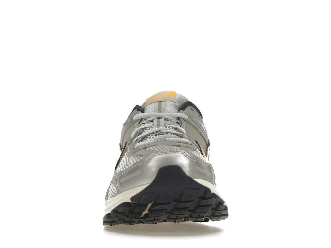Nike Zoom Vomero 5 Pure Platinum Laser Orange