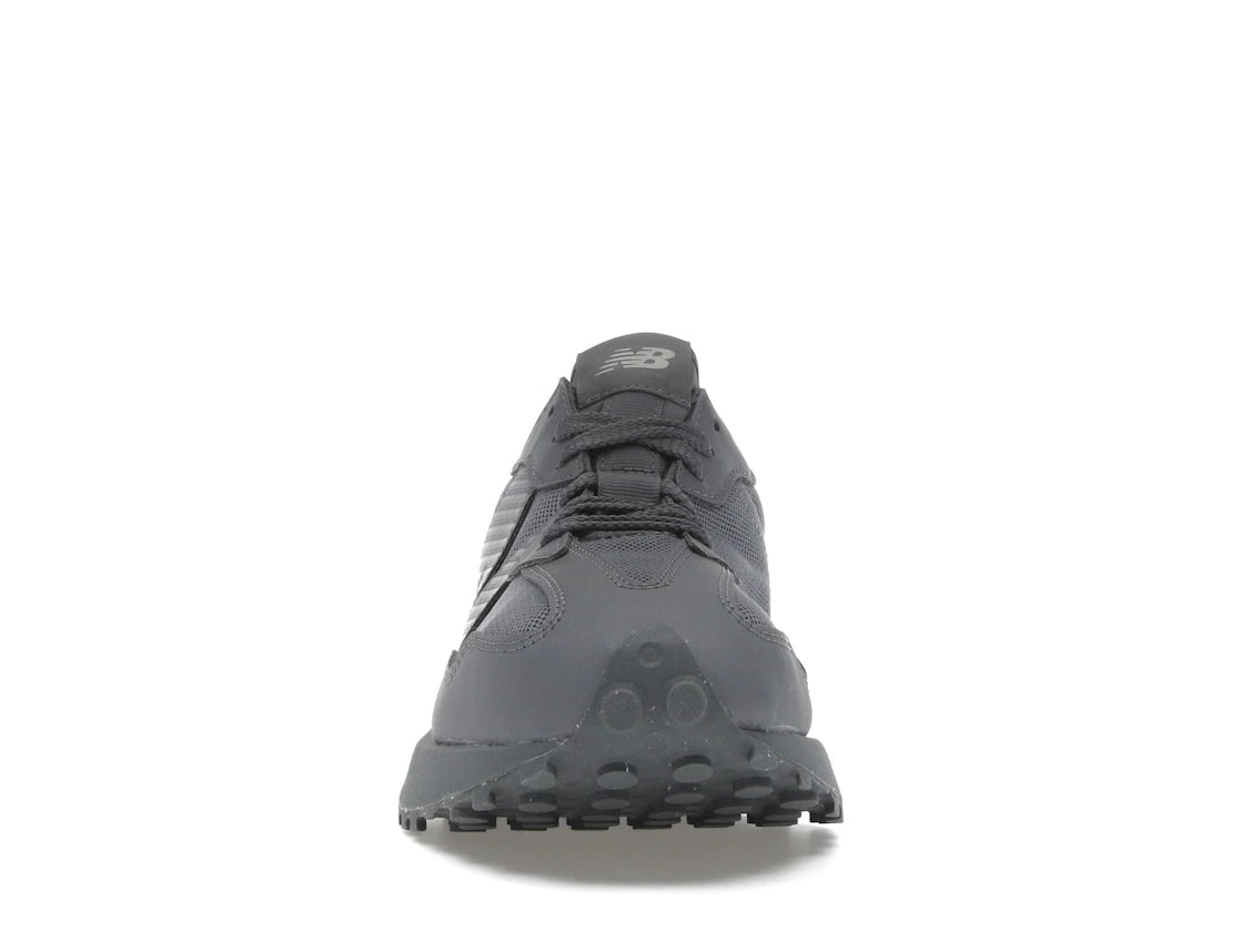 New Balance 327 Graues Carbonfaser-Logo
