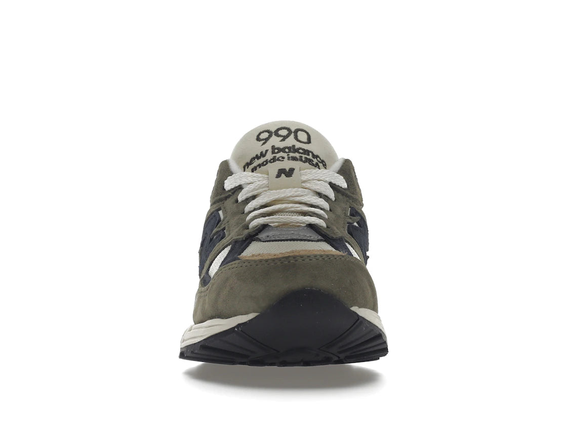 New Balance 990v2 MiUSA Grau Tan