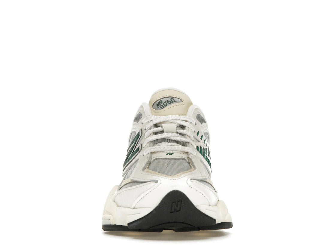 New Balance 9060 Meersalzgelb