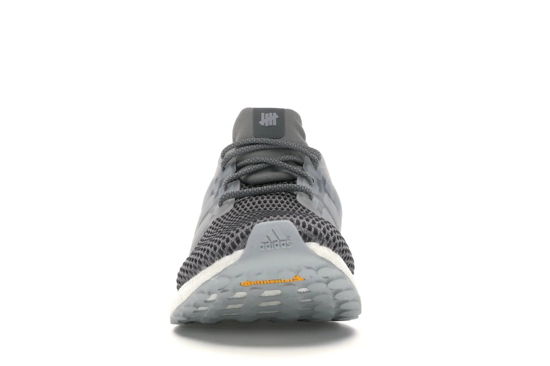 adidas Ultra Boost Undefeated Performance Laufschuh Grau
