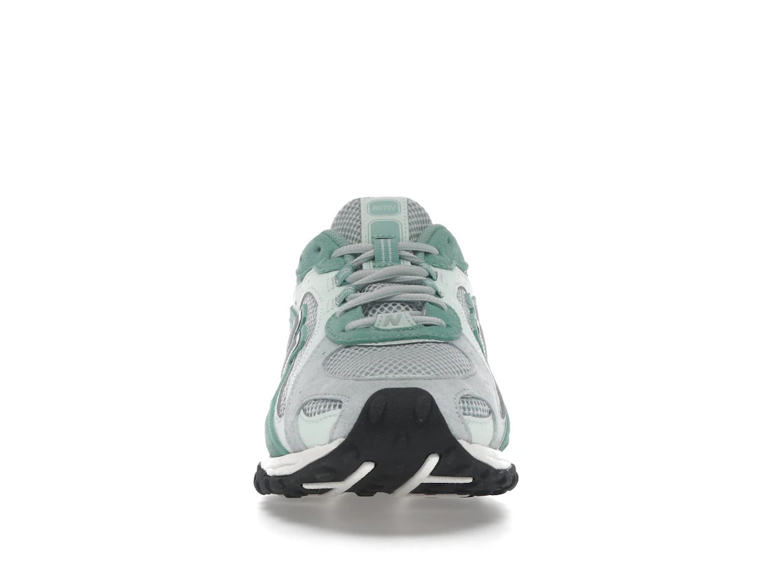 New Balance 204L Kith Grün Silber