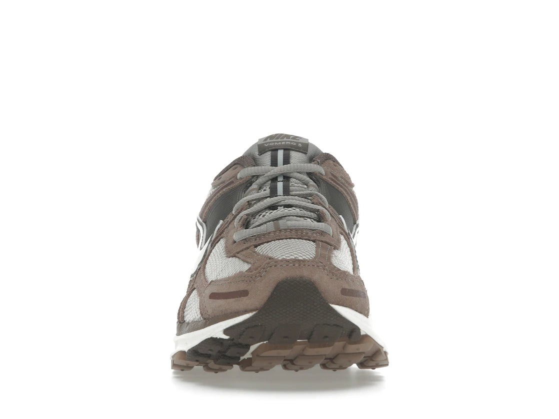 Nike Zoom Vomero 5 Nerzbraun