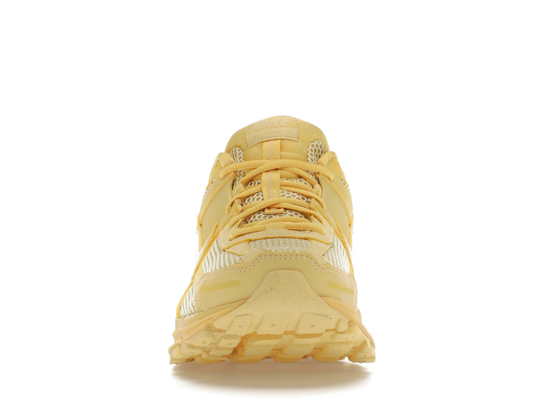 Nike Zoom Vomero 5 Saturn Gold (Damen)
