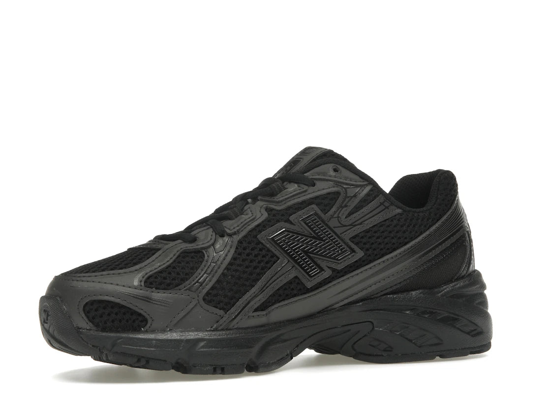 New Balance 740 Triple Black