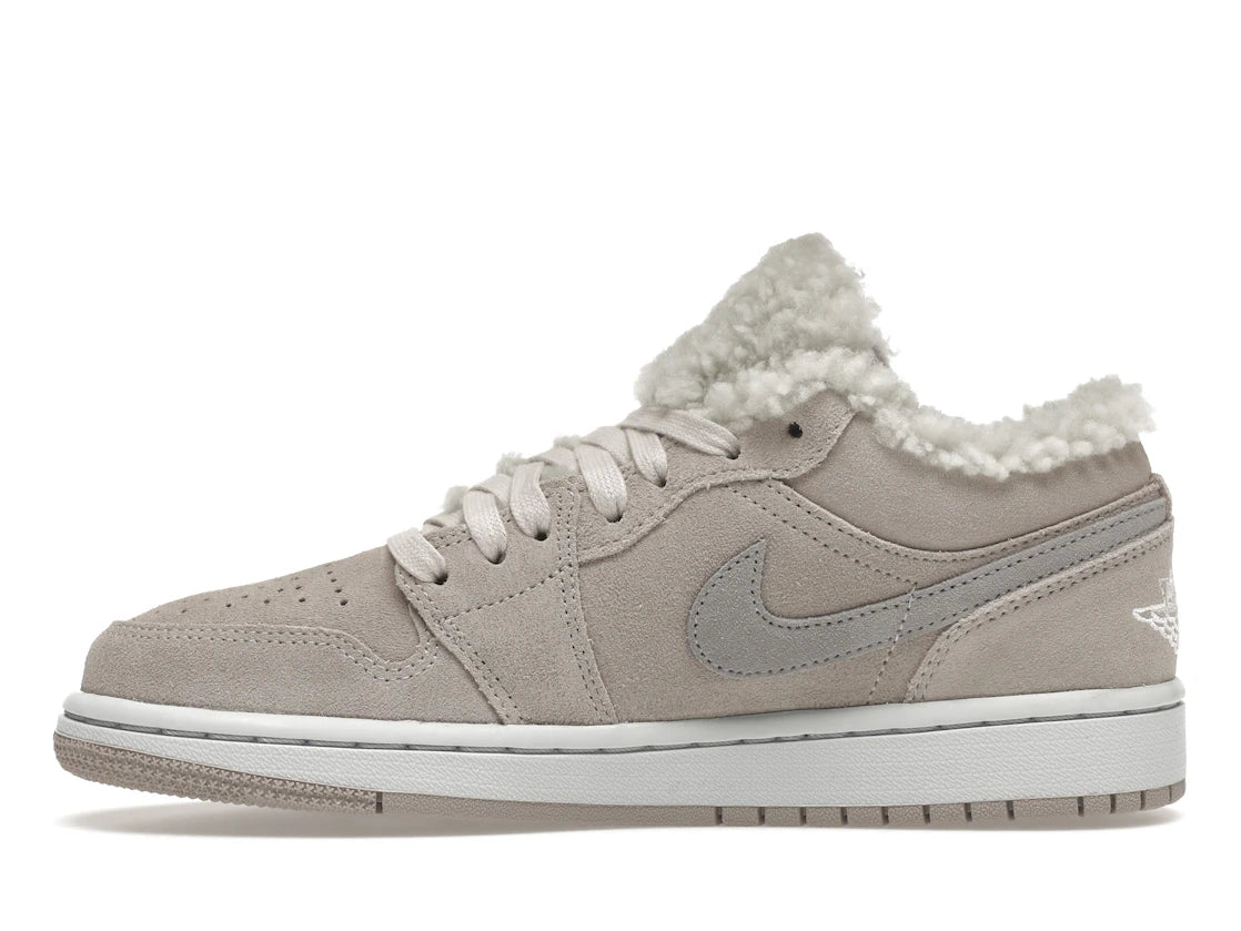 Jordan 1 Low SE Sherpa Fleece (Women's)