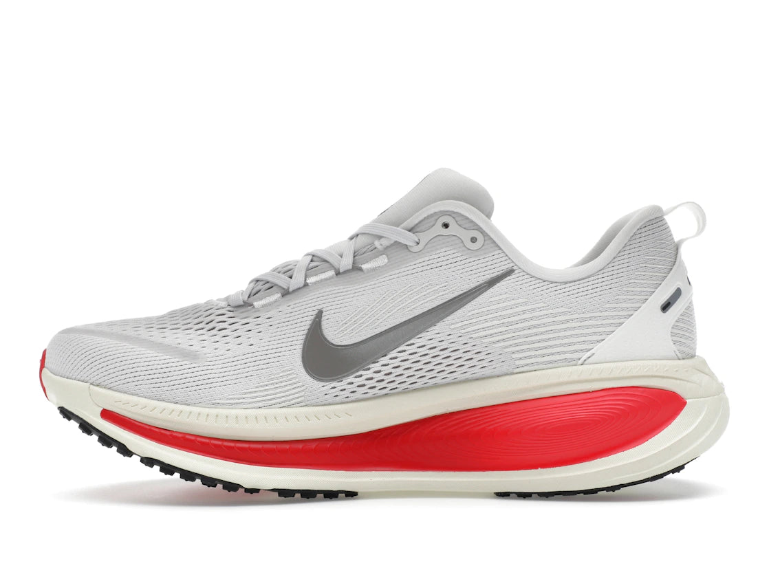 Nike Vomero 18 Platinum Tint Siren Red Light Smoke Gray Metallic Pewter