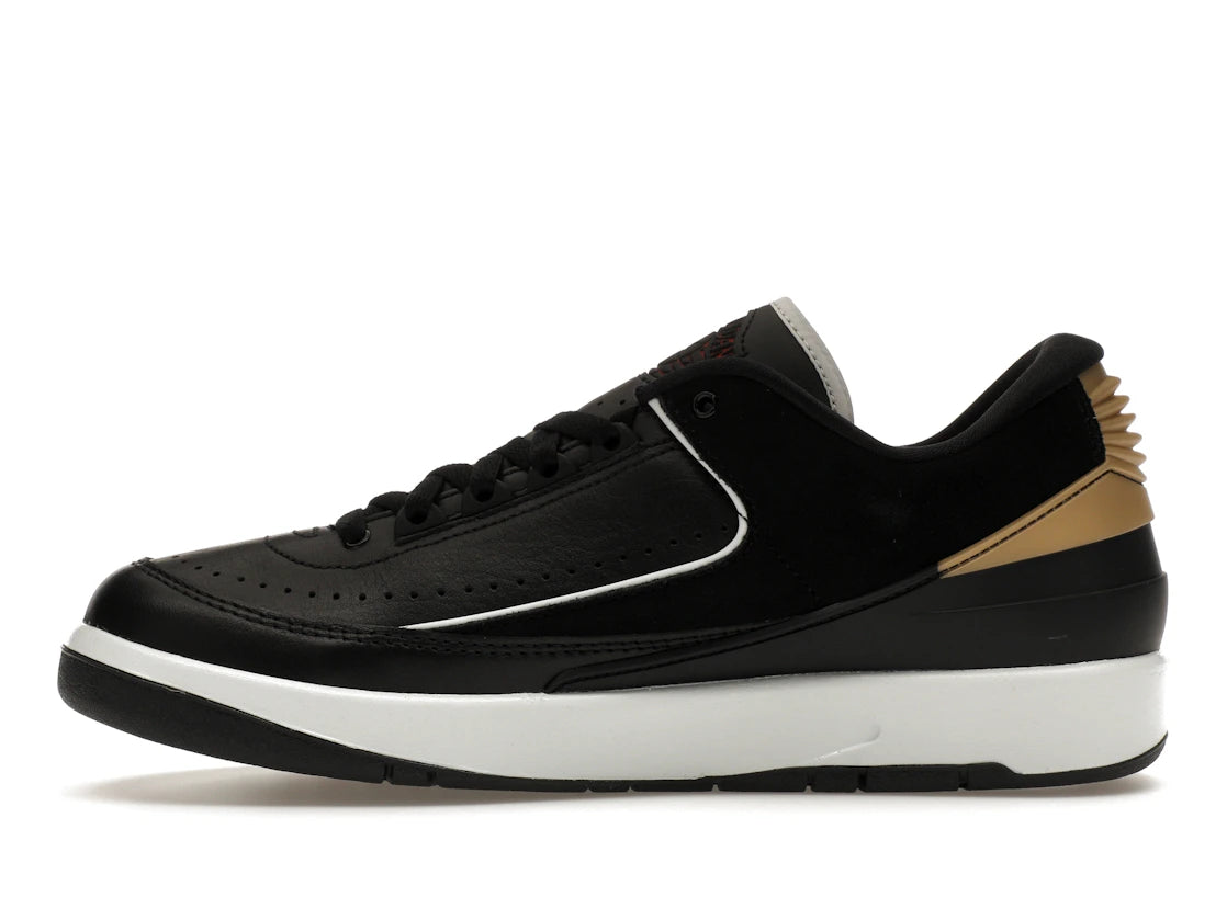 Jordan 2 Retro Low Schwarz Metallic Gold (Damen)