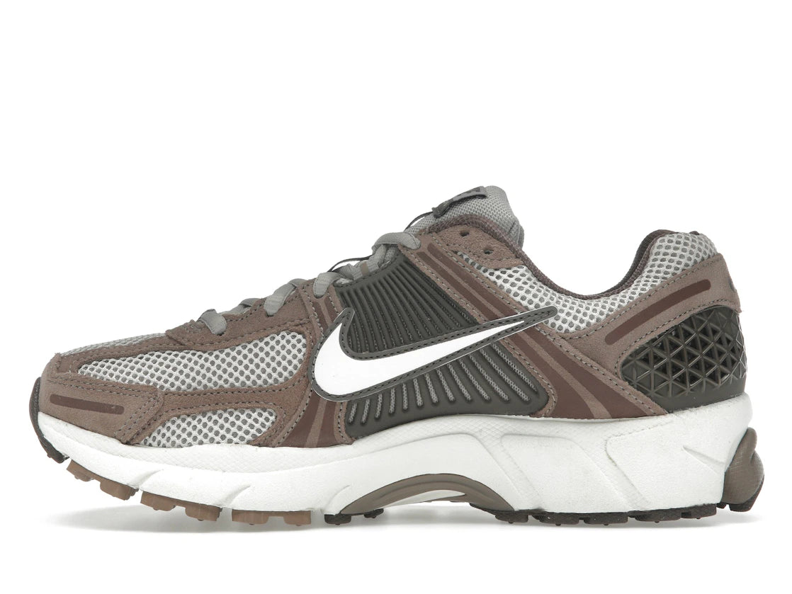 Nike Zoom Vomero 5 Nerzbraun