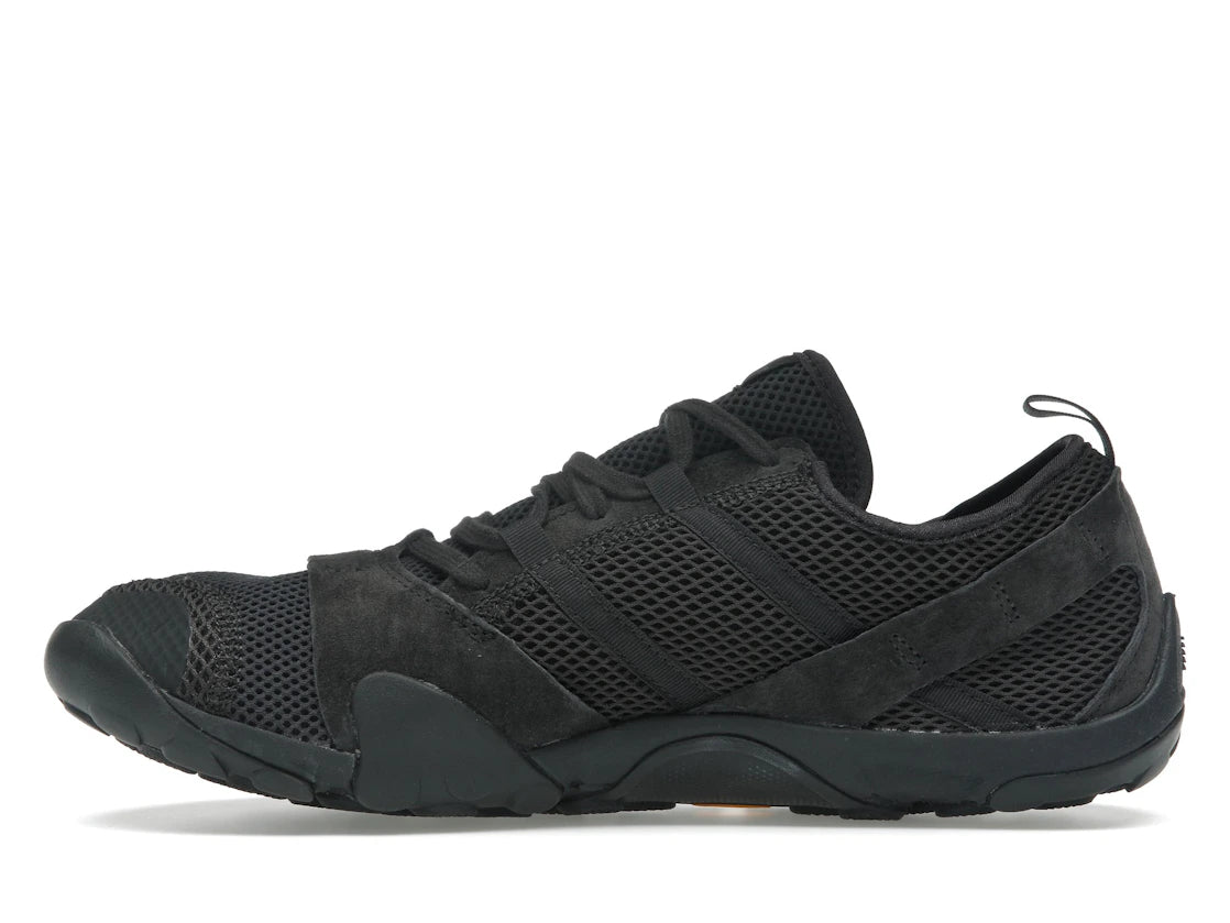 New Balance MT10 Black Castlerock
