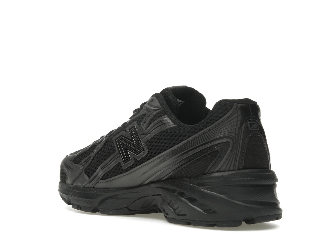 New Balance 740 Triple Black