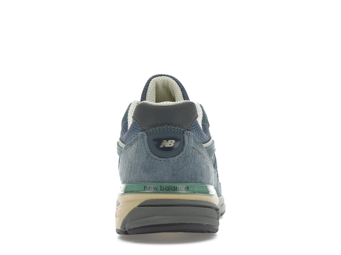 New Balance 990v4 MiUSA Auralee Blau