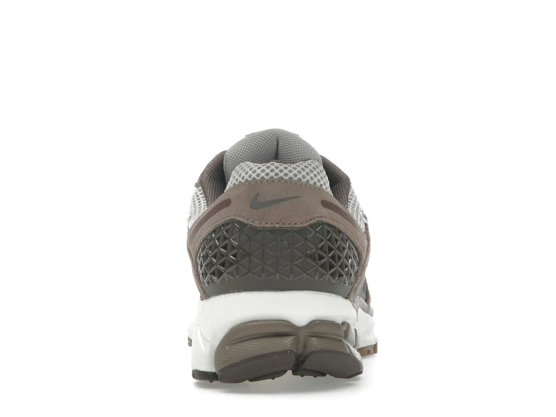 Nike Zoom Vomero 5 Nerzbraun