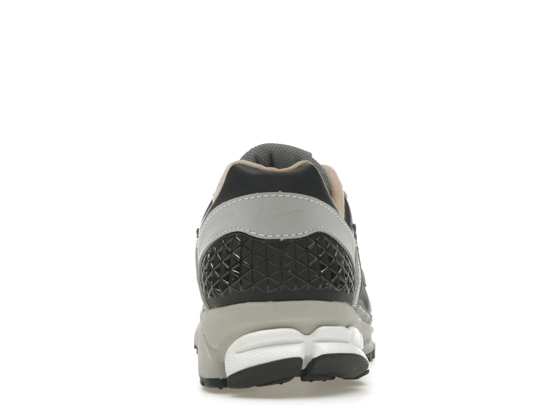 Nike Zoom Vomero 5 Dunkelgrau Vachetta