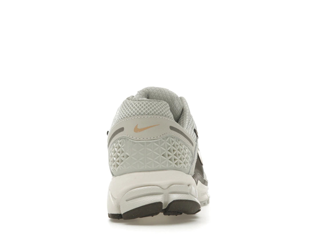 Nike Zoom Vomero 5 Light Bone Ironstone (Damen)