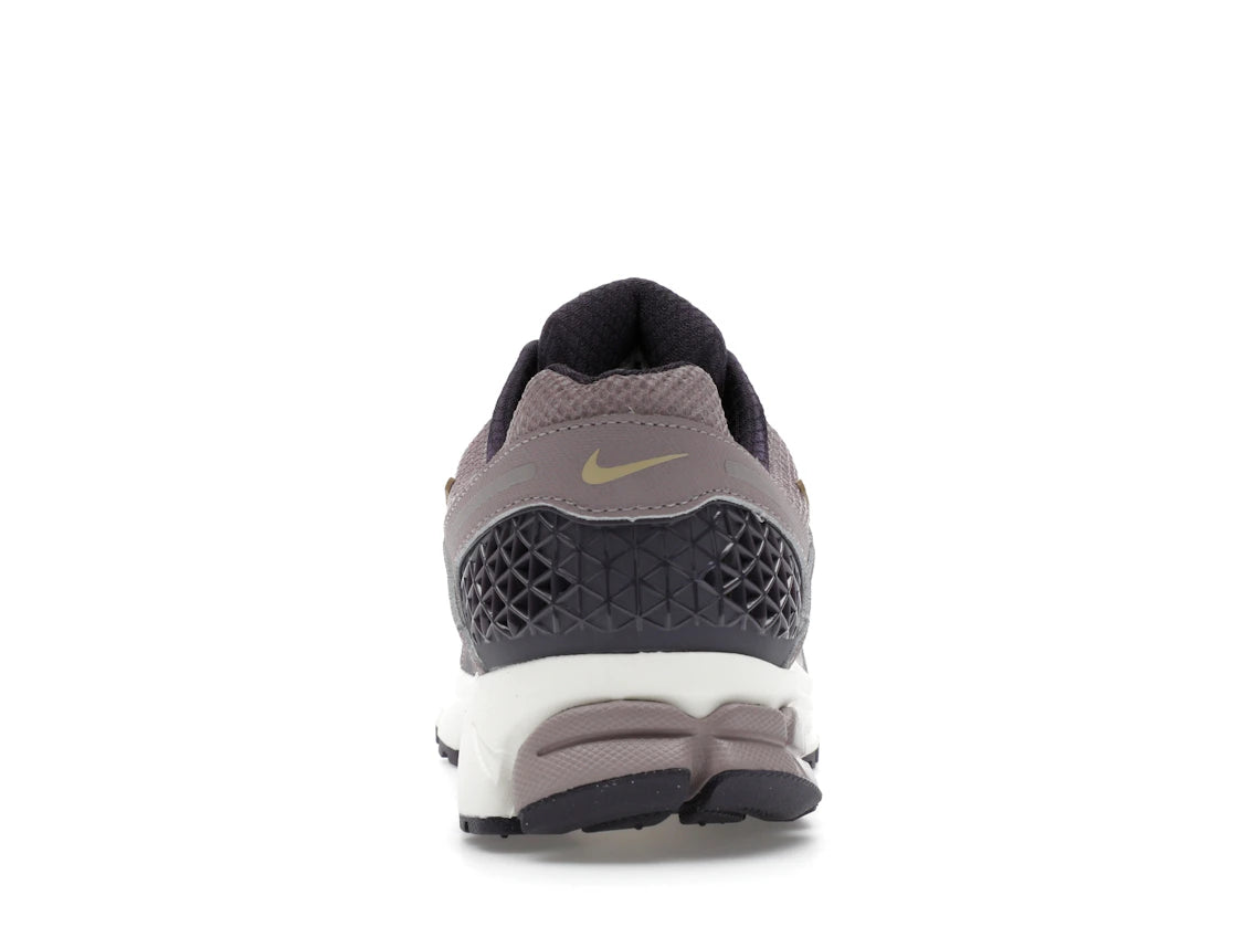 Nike Zoom Vomero 5 Platinviolett