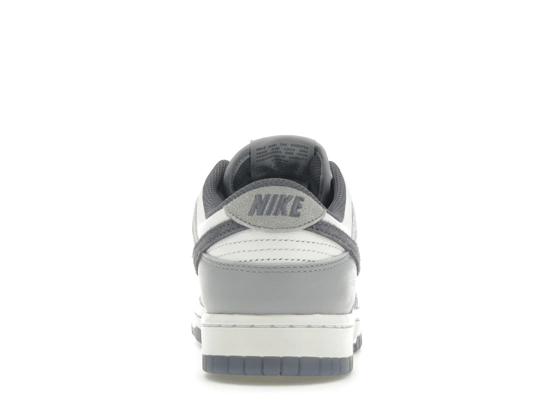 Nike Dunk Low SE Light Carbon