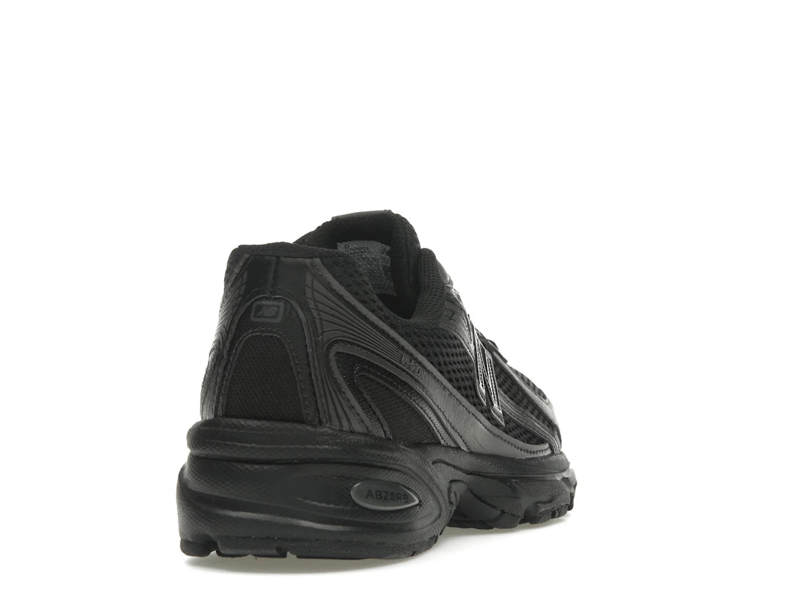 New Balance 740 Triple Black