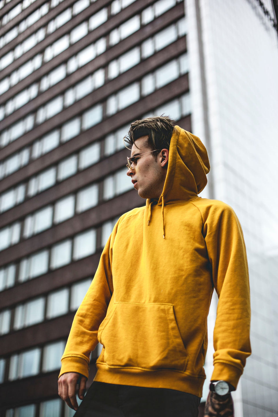 Hoodie gris et streetwear
