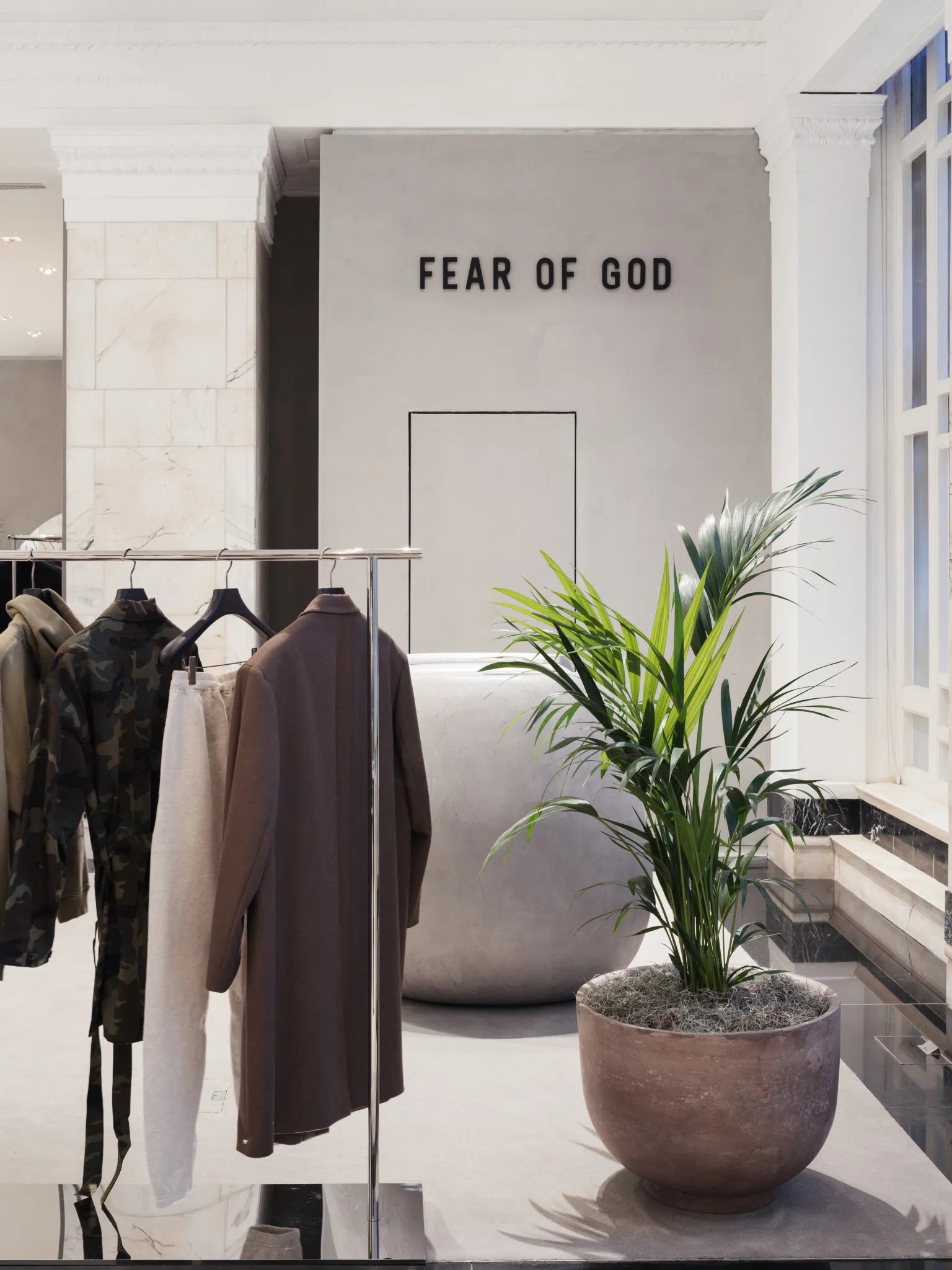 Fear OF GOD Essentials