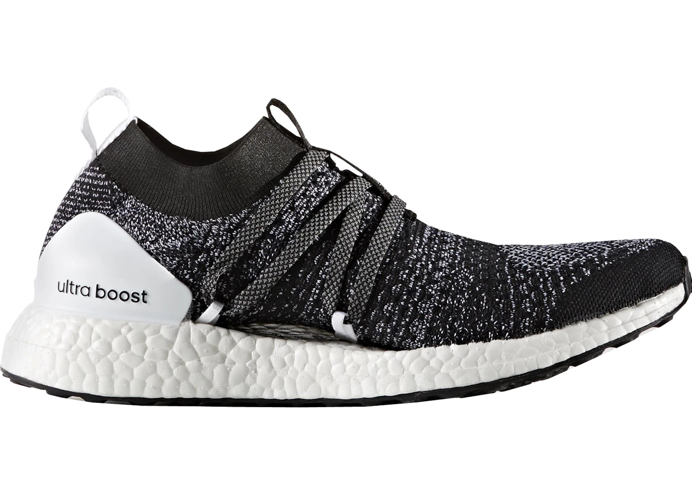 adidas Ultra Boost X Stella McCartney Schwarz Weiß (Damen) - vue 360