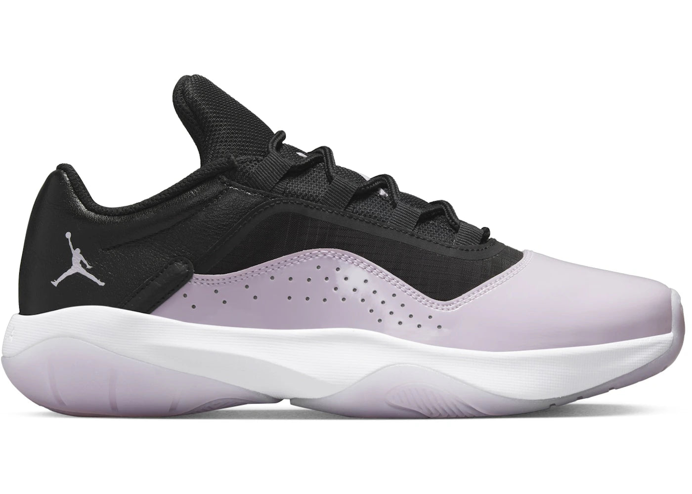 Jordan 11 CMFT Low Black White Iced Lilac (Women's) - vue 360