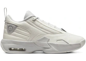 Jordan Max Aura 6 Sail Neutral Grey (Women's)