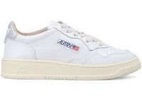 Autry Medalist Low White Silver (Women's)
