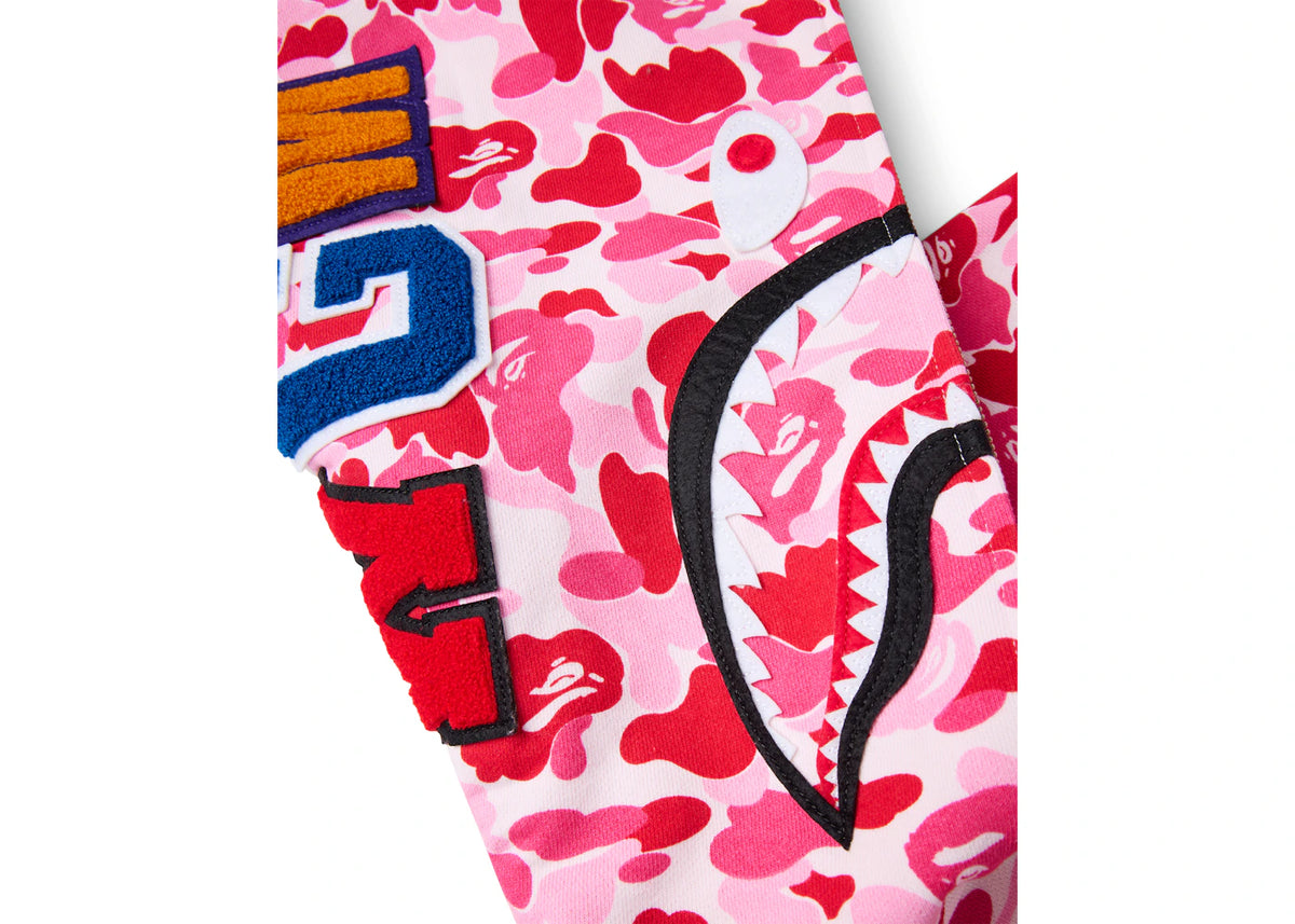 BAPE ABC Camo Shark Kapuzenpullover mit durchgehendem Reißverschluss, Pink - vue secondaire B