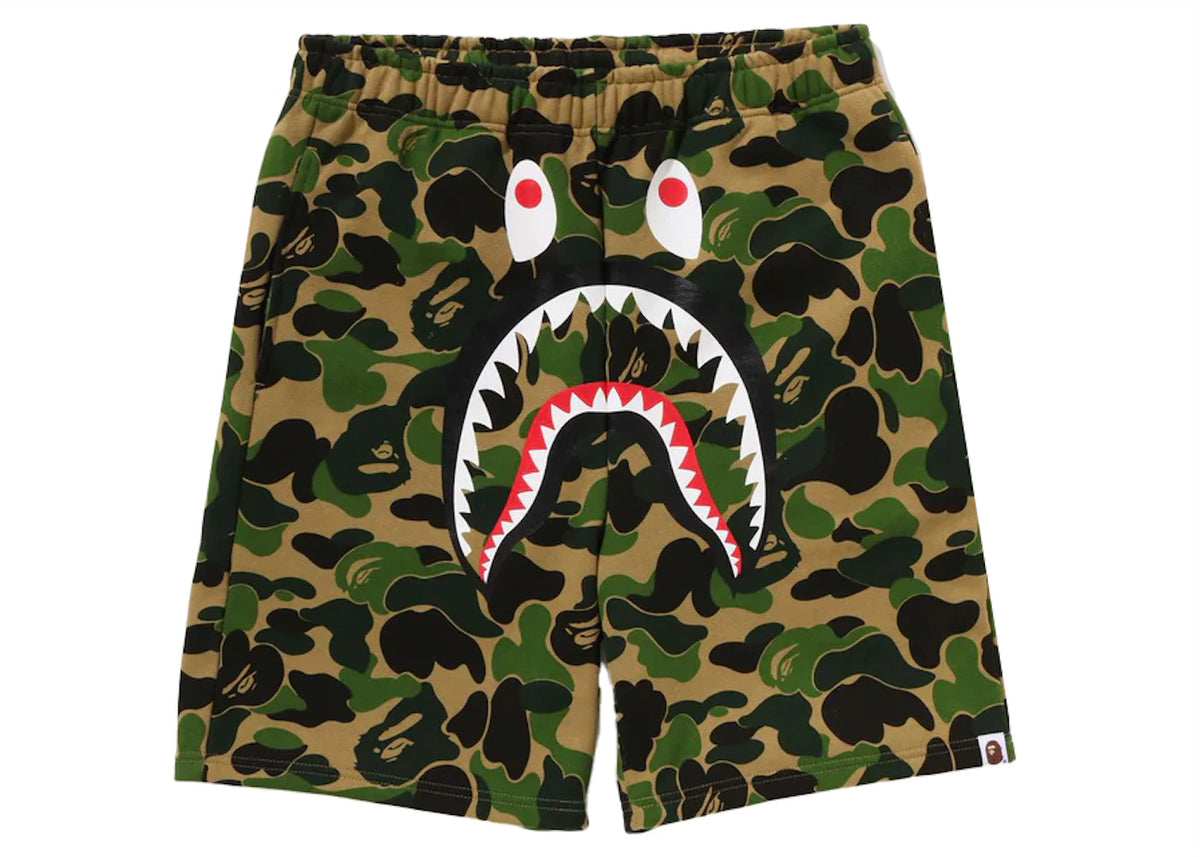 BAPE ABC Camo Shark Sweat Shorts Green - vue 360
