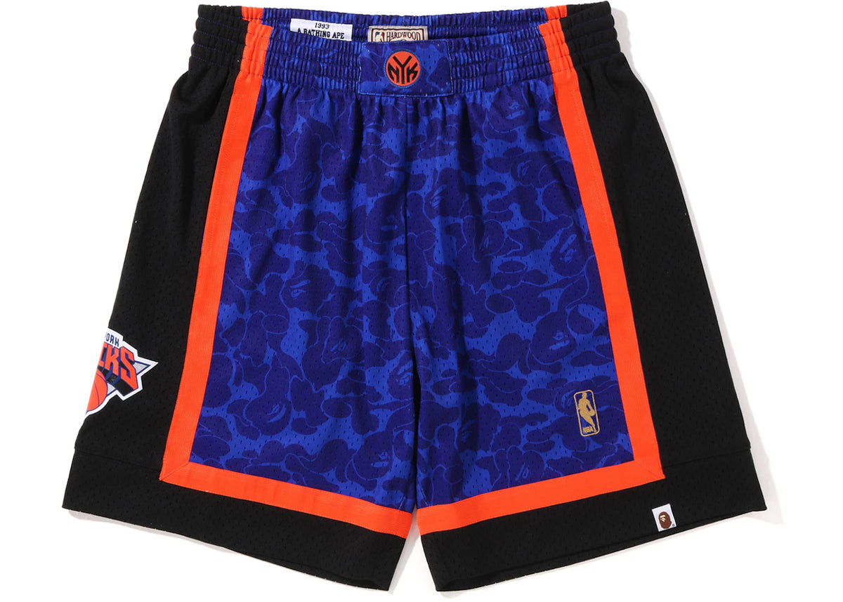 BAPE x Mitchell & Ness New York Knicks Shorts Blue - vue 360