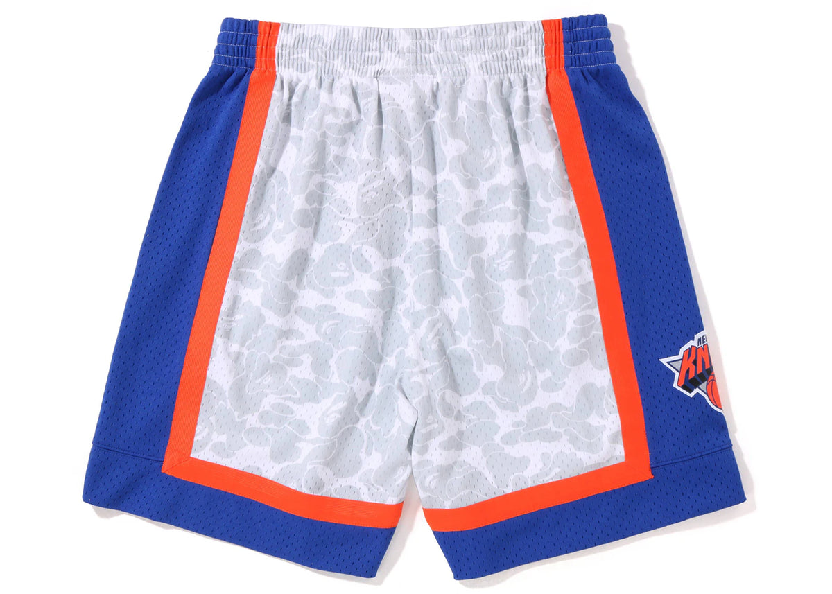 BAPE x Mitchell & Ness New York Knicks Shorts White - vue secondaire B