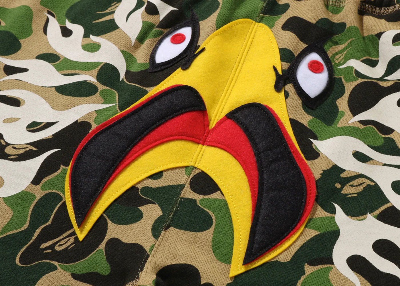 BAPE x READYMADE ABC Camo Eagle Wide Sweat Shorts Green - vue secondaire B