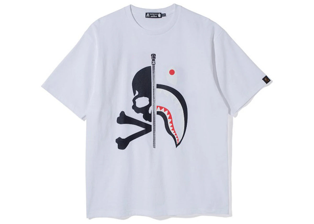 BAPE Vs Mastermind Half Skull Half Shark Double Sided Tee White - vue 360